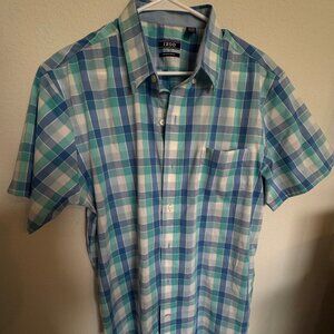 Men's IZOD short-sleeve shirt